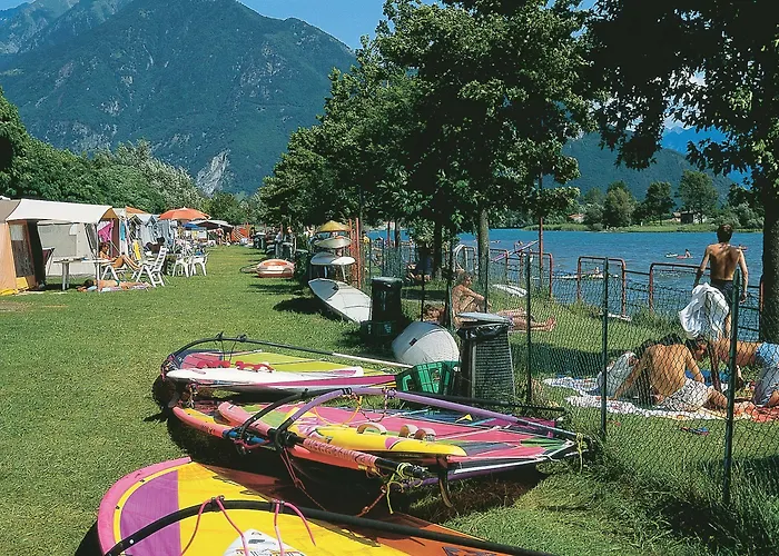 Semesterpark Camping Hotel Au Lac De Como