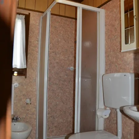 Camping Hotel Au Lac De Como