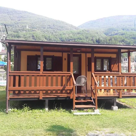 Aldeamento Turístico Au De *