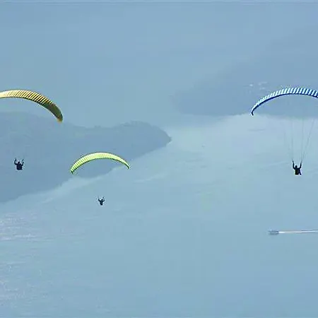 Camping Hotel Au Lac De Como