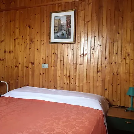 Camping Hotel Au Lac De Como Semesterpark *