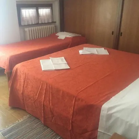 Camping Hotel Au Lac De Como Semesterpark Sorico