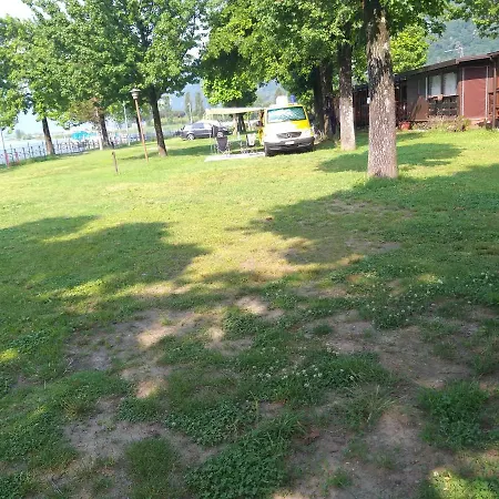 Semesterpark Camping Hotel Au Lac De Como Sorico