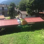 Parque de vacaciones Au De *