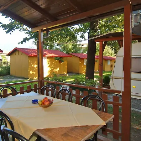 Semesterpark Camping Hotel Au Lac De Como